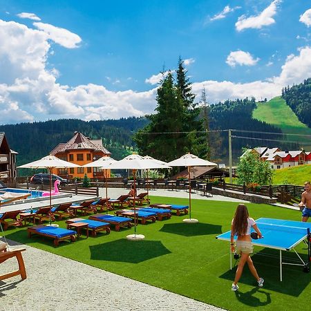 Graal Resort Bukovel Eksteriør billede