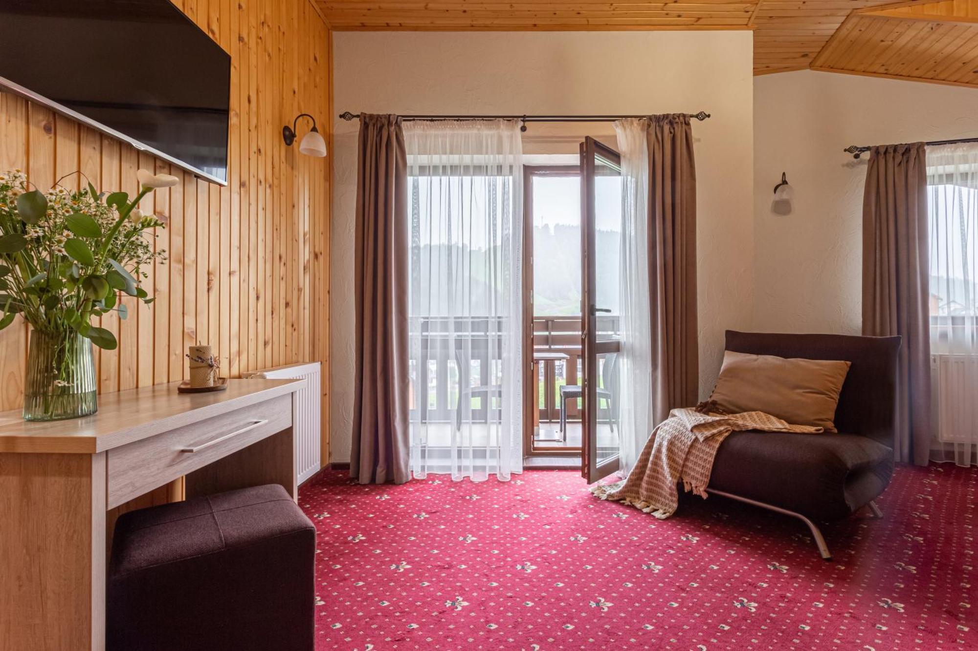 Graal Resort Bukovel Eksteriør billede