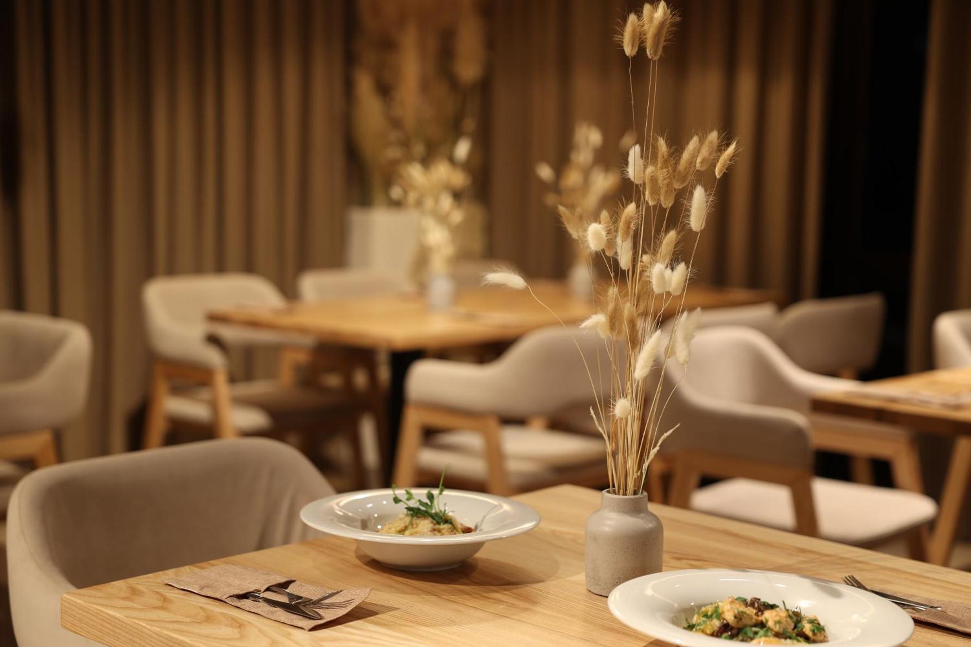 Graal Resort Bukovel Eksteriør billede