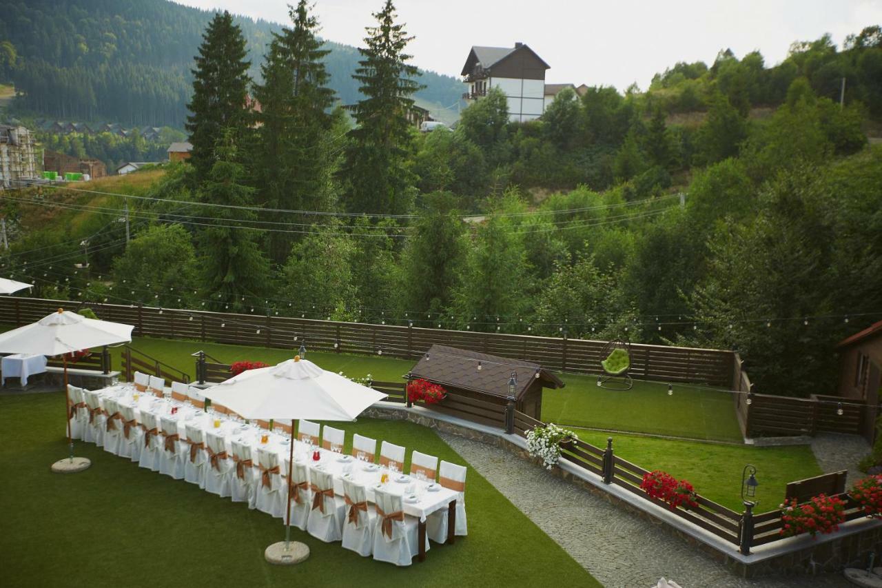 Graal Resort Bukovel Eksteriør billede